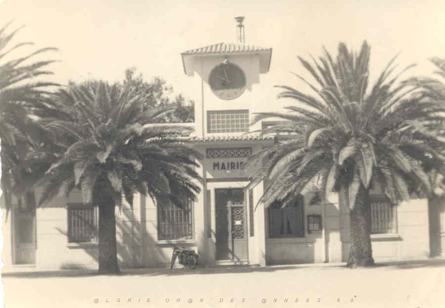 TABIA 1960 LA MAIRIE.JPG
